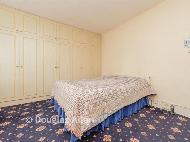 House for sale in Manor Park, Greater London