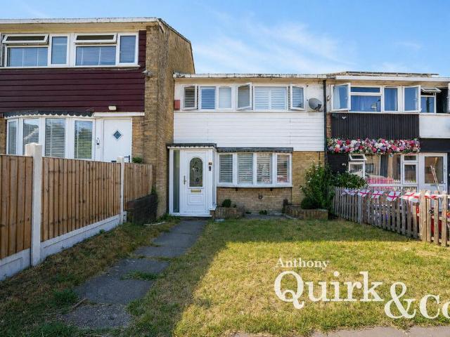House for sale in Vange, Essex