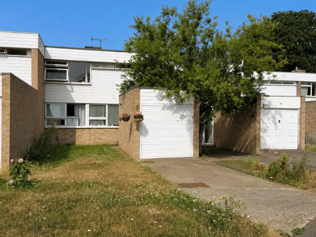 House for sale in Henlow, Bedfordshire
