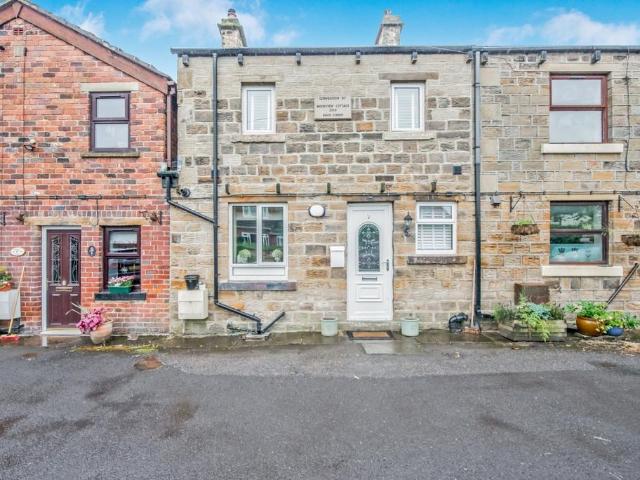 House for sale in Roberttown, West Yorkshire