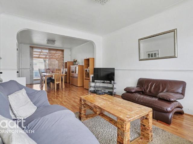 House for sale in London Borough of Croydon, Thornton Heath