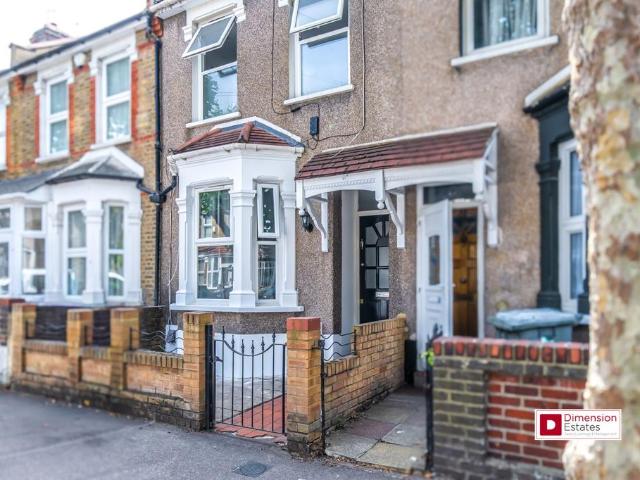 House for sale in Upton Park, Greater London