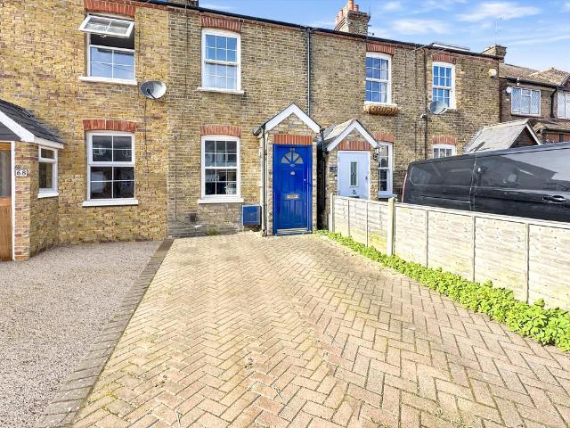 House for sale in Denham