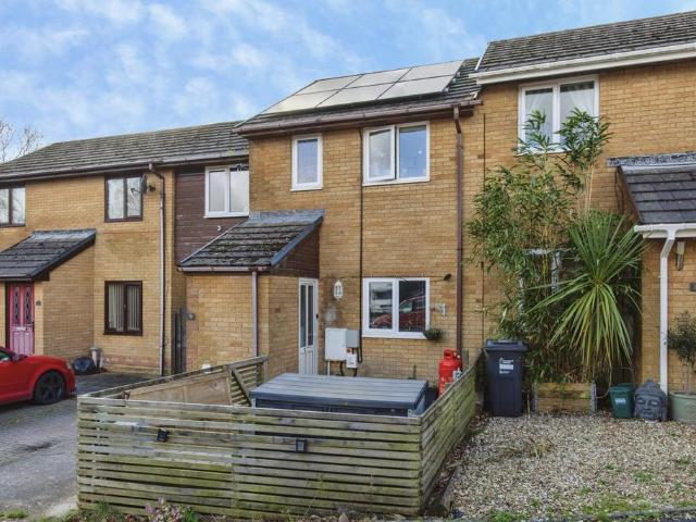 House for sale in Trethosa, Cornwall
