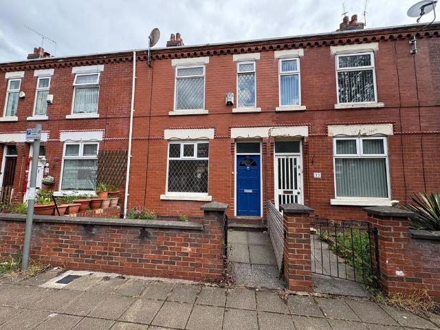 House for sale in Gorse Hill, Trafford Park