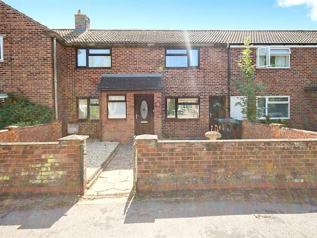 House for sale in Green Close, Warwickshire