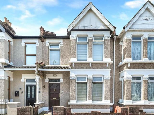 House for sale in Chadwell Heath, Greater London