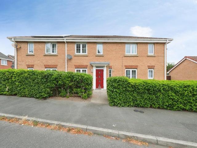 House for sale in Loundsley Green, East Midlands