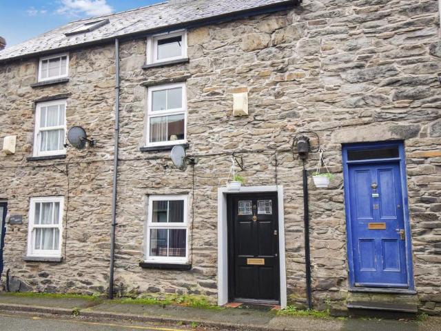 House for sale in Bala