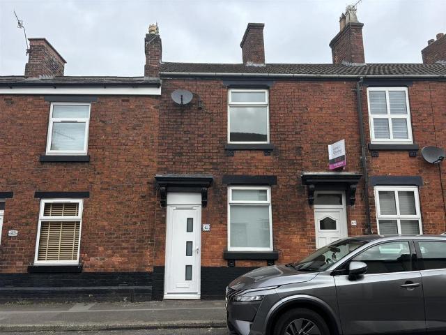 House for sale in Kingsley Moor, Staffordshire
