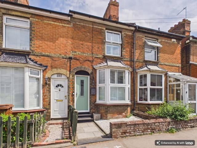 House for sale in Halling