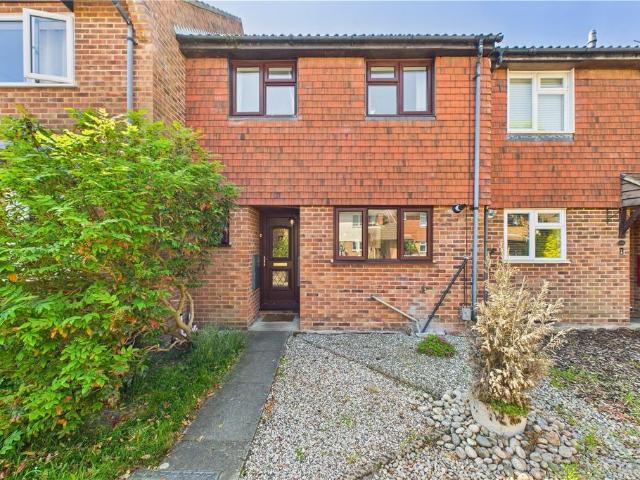 House for sale in Yateley, Eversley Cross