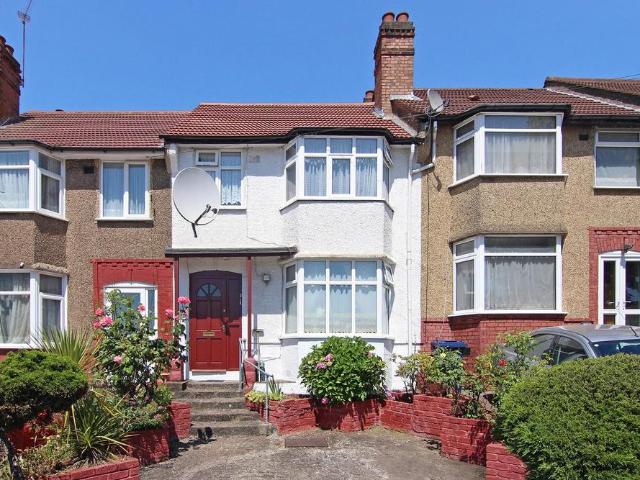 House for sale in London Borough of Ealing, Greater London