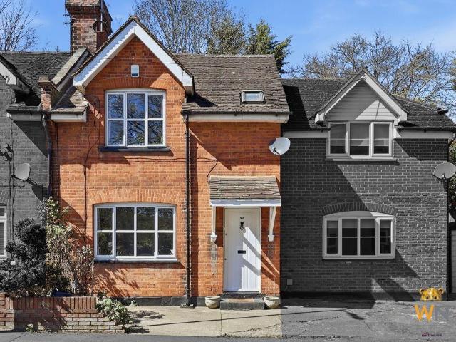 House for sale in Navestock Side, Essex