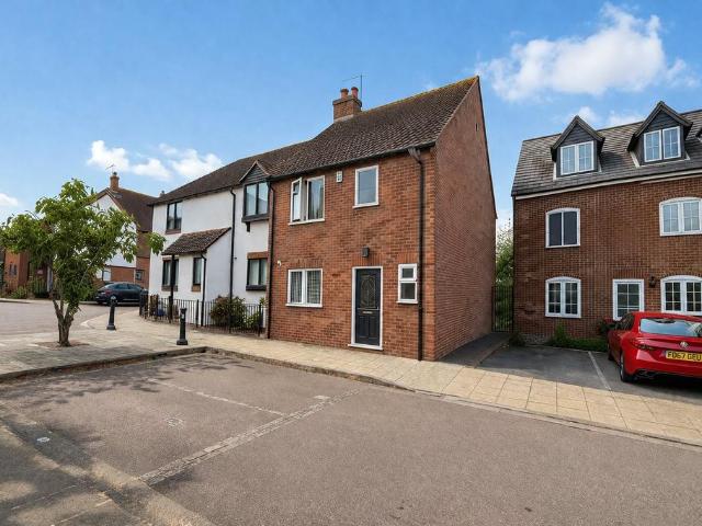House for sale in Spring Vale, Hampshire