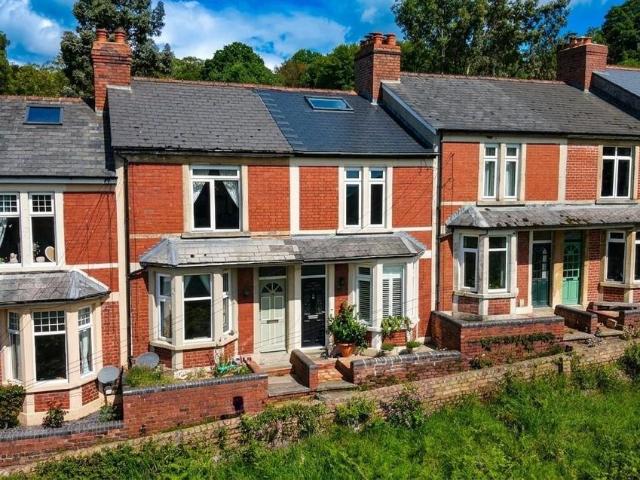 House for sale in Bromsberrow Heath, Gloucestershire