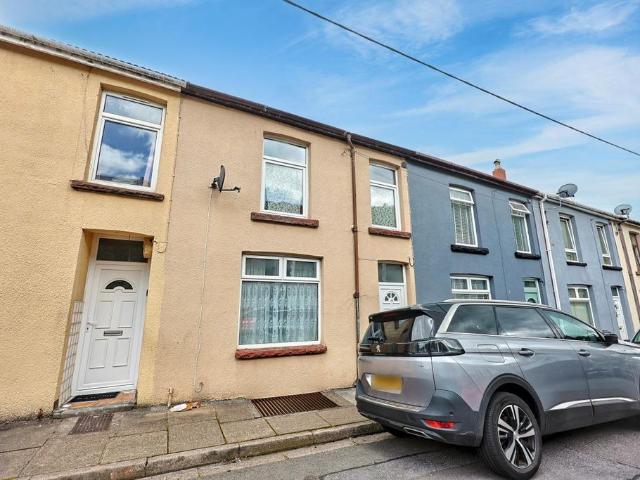 House for sale in Miskin, Wales