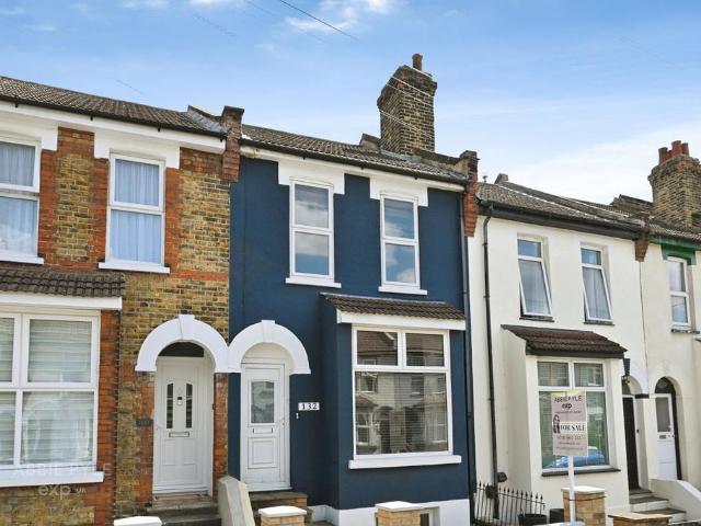 House for sale in Strood