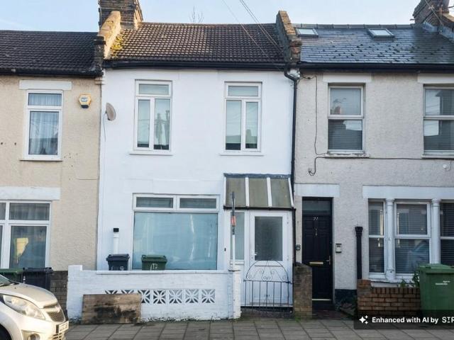 House for sale in Streatham, Greater London