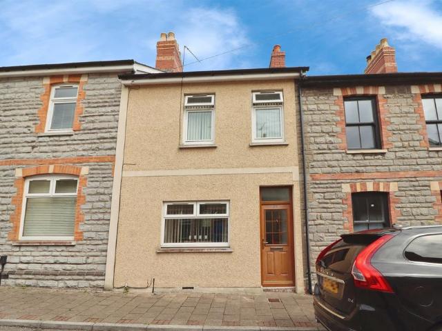 House for sale in Penarth Marina, Penarth