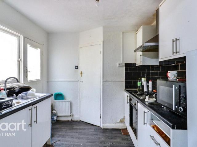 House for sale in Upton Park, Greater London