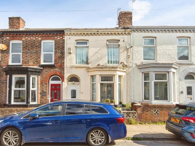House for sale in Calderstones