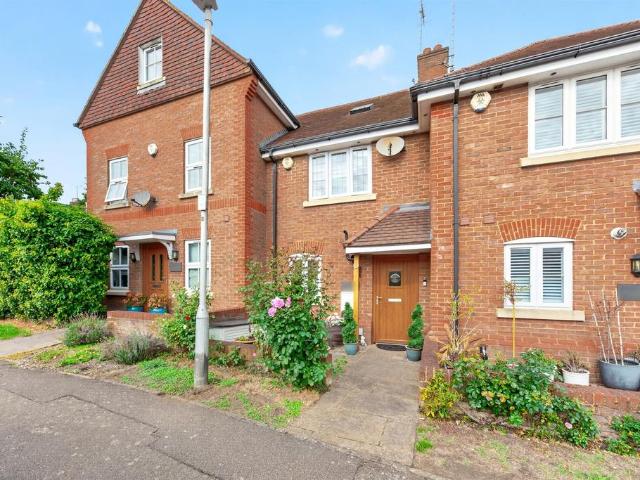 House for sale in Markyate, Dacorum