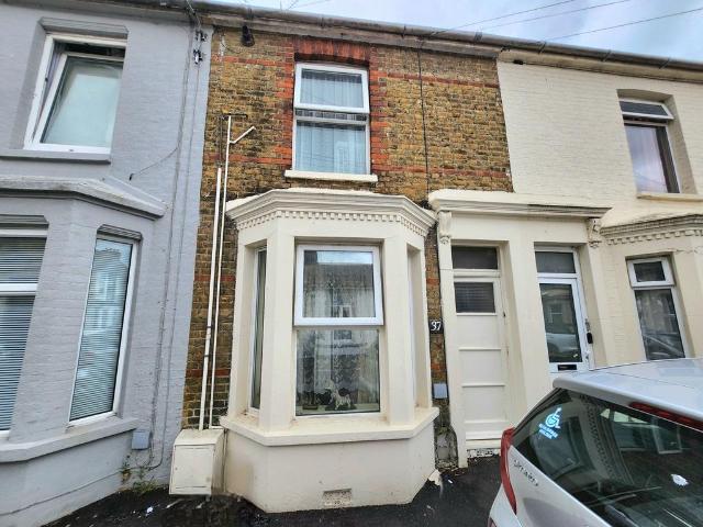 House for sale in Sheerness, Oad Street