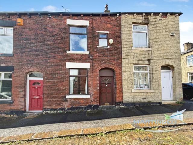 House for sale in Smallbridge, Burnedge