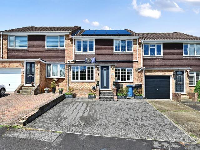 House for sale in Hart, Hampshire