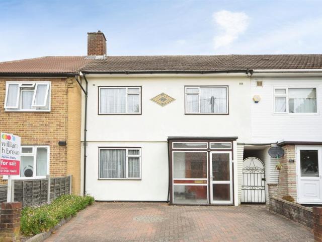 House for sale in Harold Wood, Greater London