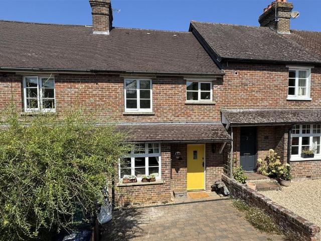 House for sale in Fole, Surrey