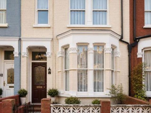 House for sale in Greater London