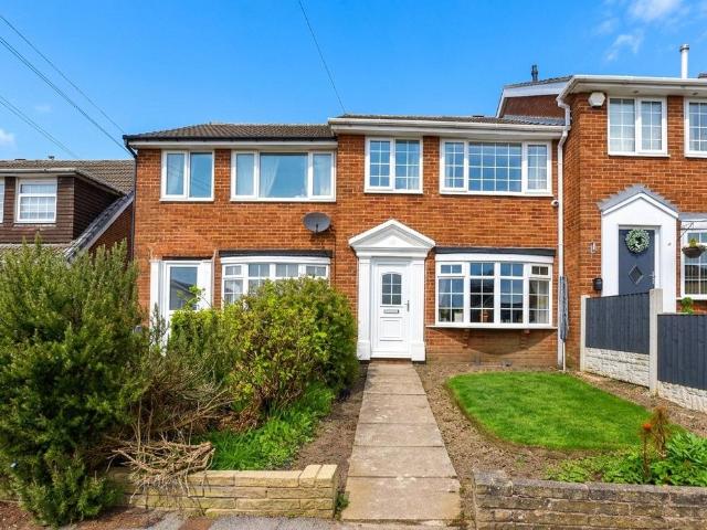 House for sale in Shaw Lane, Guiseley