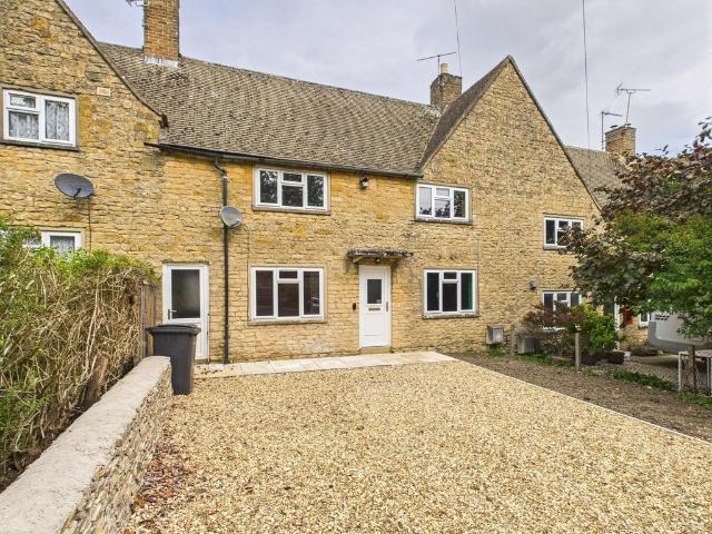 House for sale in Fossebridge, Gloucestershire