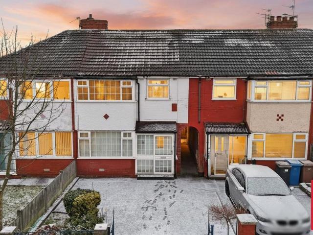 House for sale in Higher Irlam, Salford