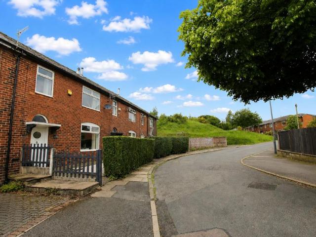 House for sale in Clough, Burnedge