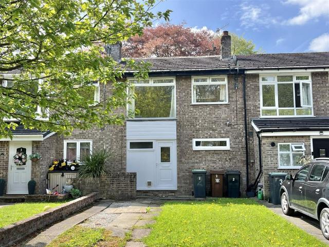 House for sale in Whitfield, Charlesworth