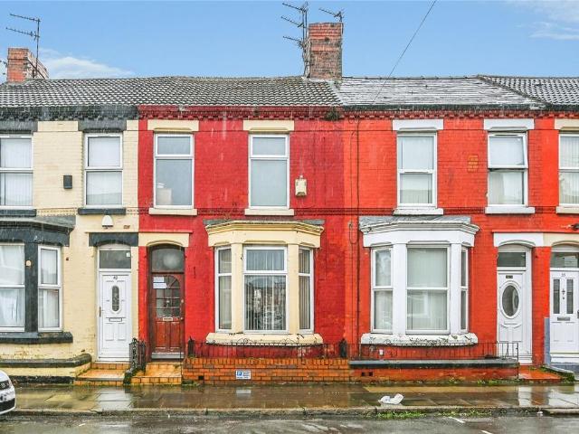 House for sale in Elm Park, Calderstones