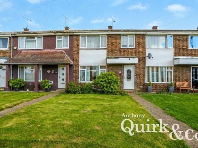 House for sale in Winter Gardens, Essex