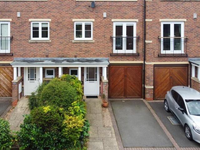 House for sale in Old Wharf, City Of Leicester