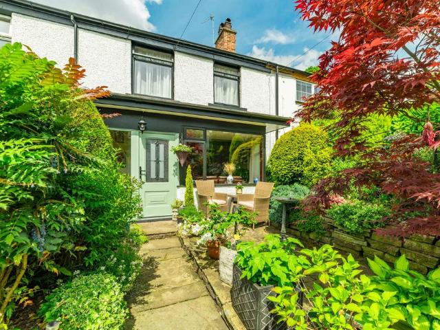 House for sale in Hurst, Greenheys