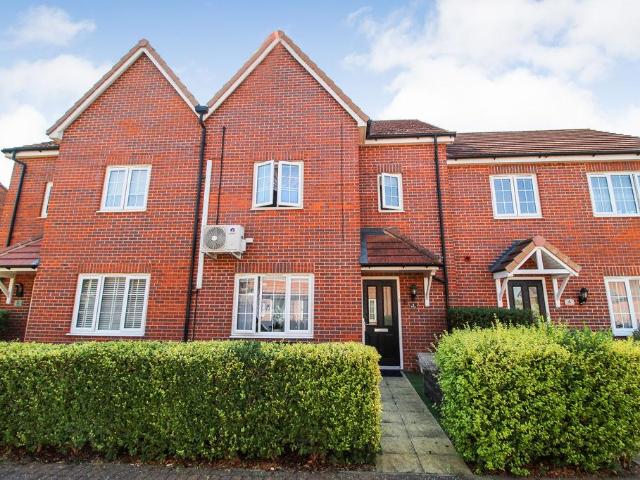 House for sale in Harrowden, Bedford