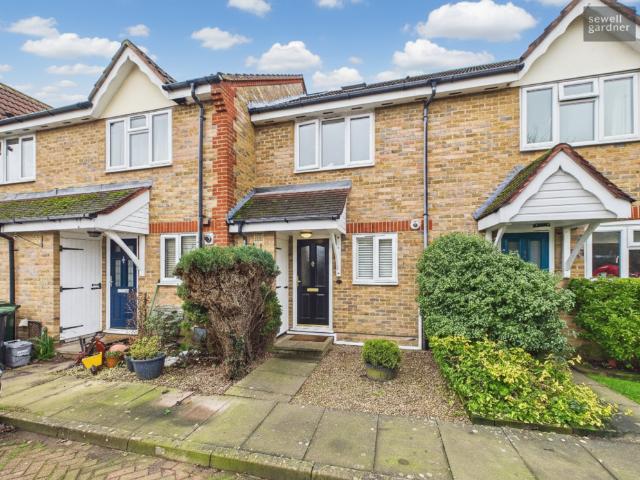 House for sale in Moneyhill, Batchworth