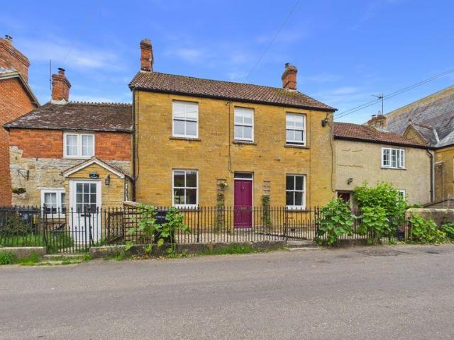 House for sale in Kingsbury Episcopi, Somerset