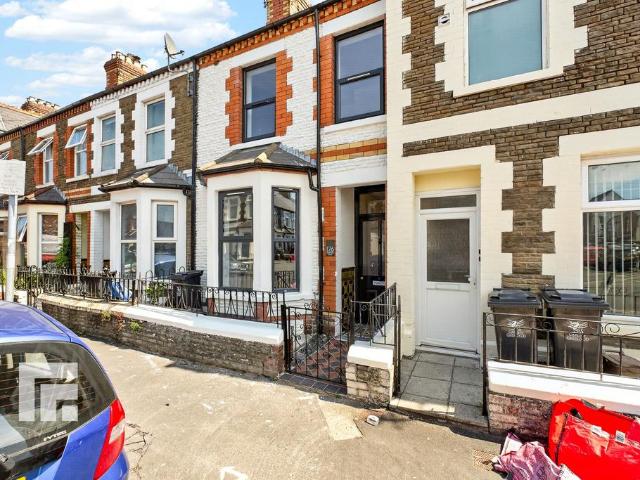 House for sale in Plasnewydd, Falcon Lodge