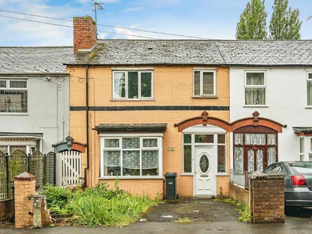 House for sale in Dixons Green, West Midlands