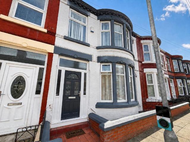 House for sale in Stoneycroft, Calderstones