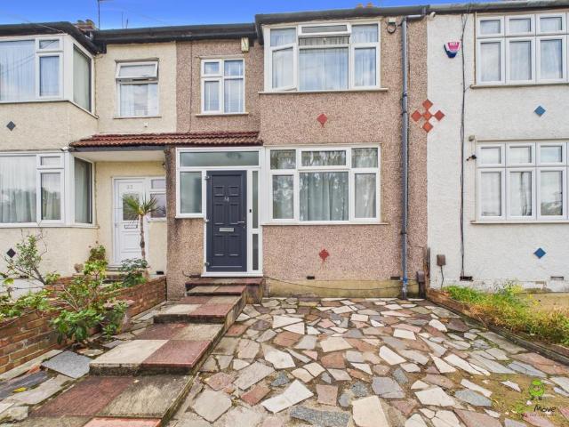 House for sale in London Borough of Bexley, Greater London