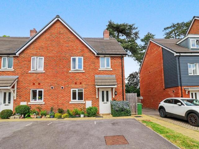 House for sale in Fair Oak and Horton Heath, Helford